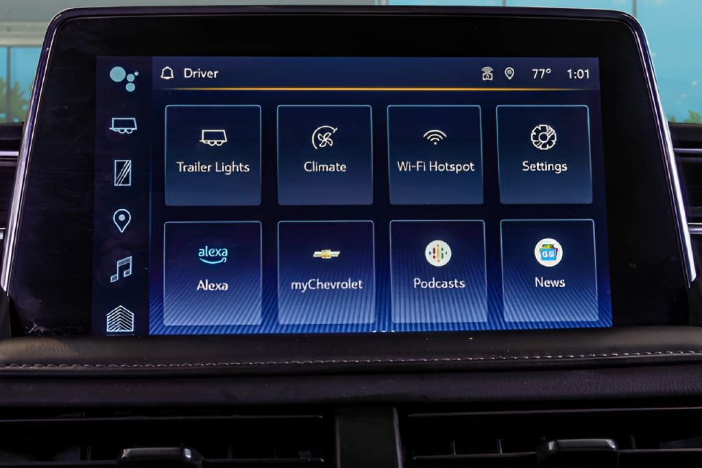 Used 2024 Green Chevrolet LT image 28