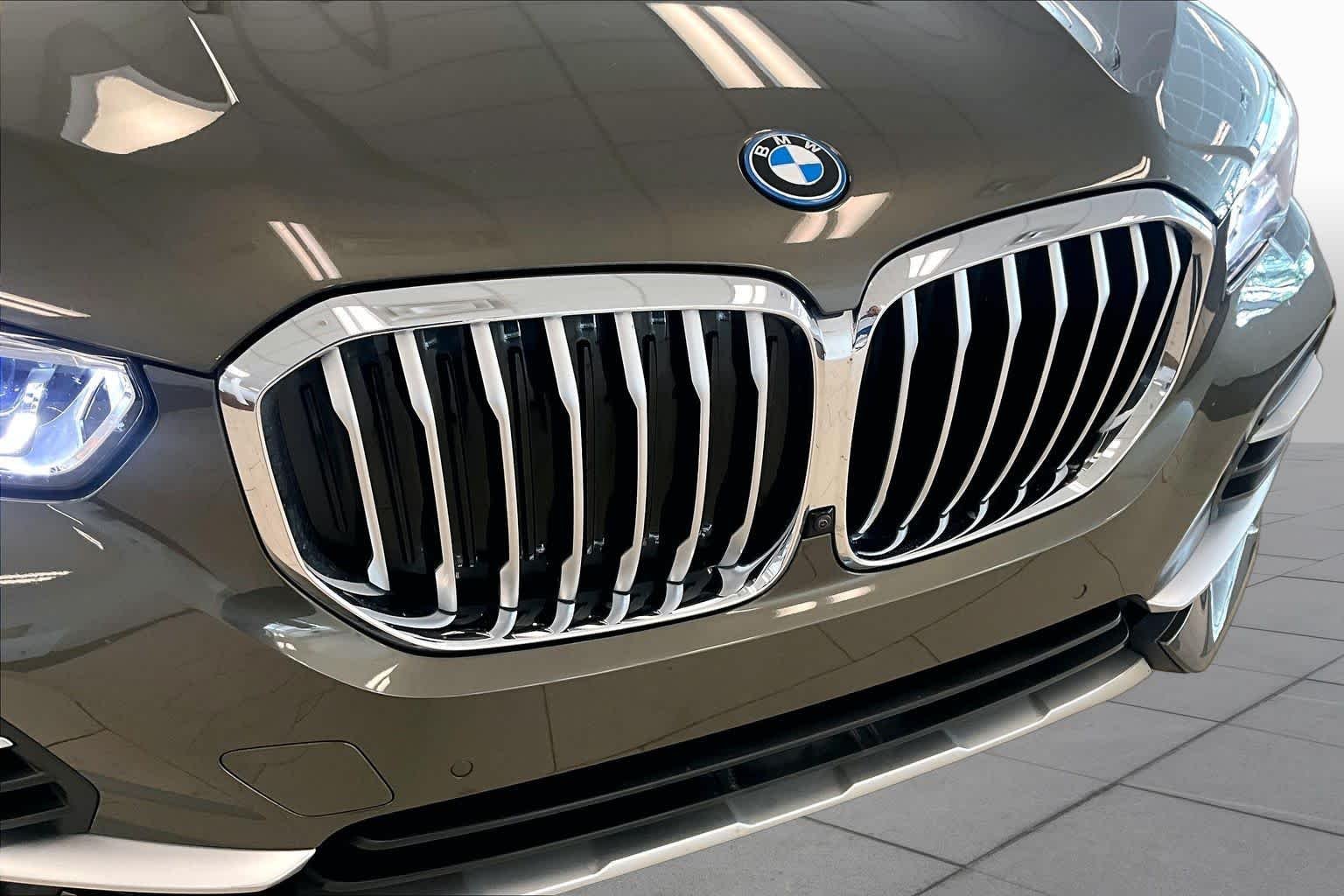 Used 2023 Manhattan Green Metallic BMW xDrive45e image 27