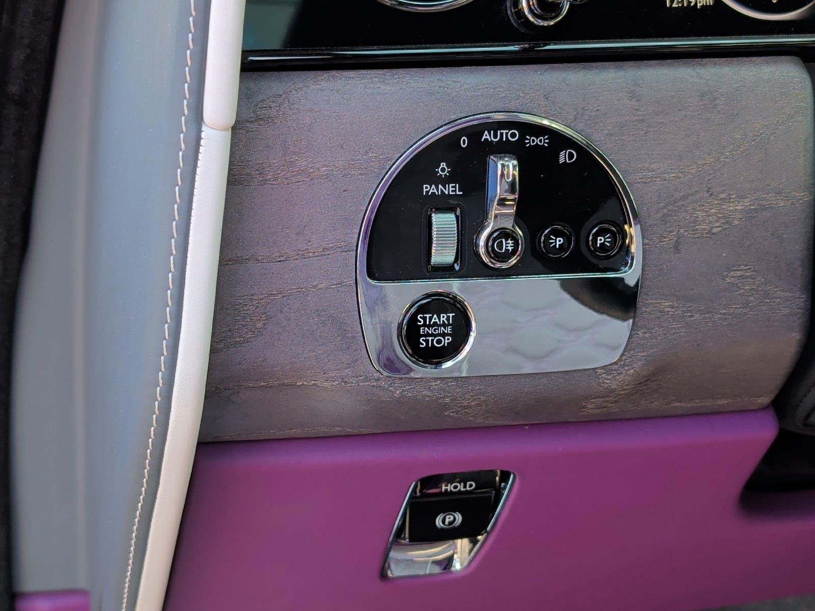 Used 2025 Belladonna Purple Rolls-Royce  image 17