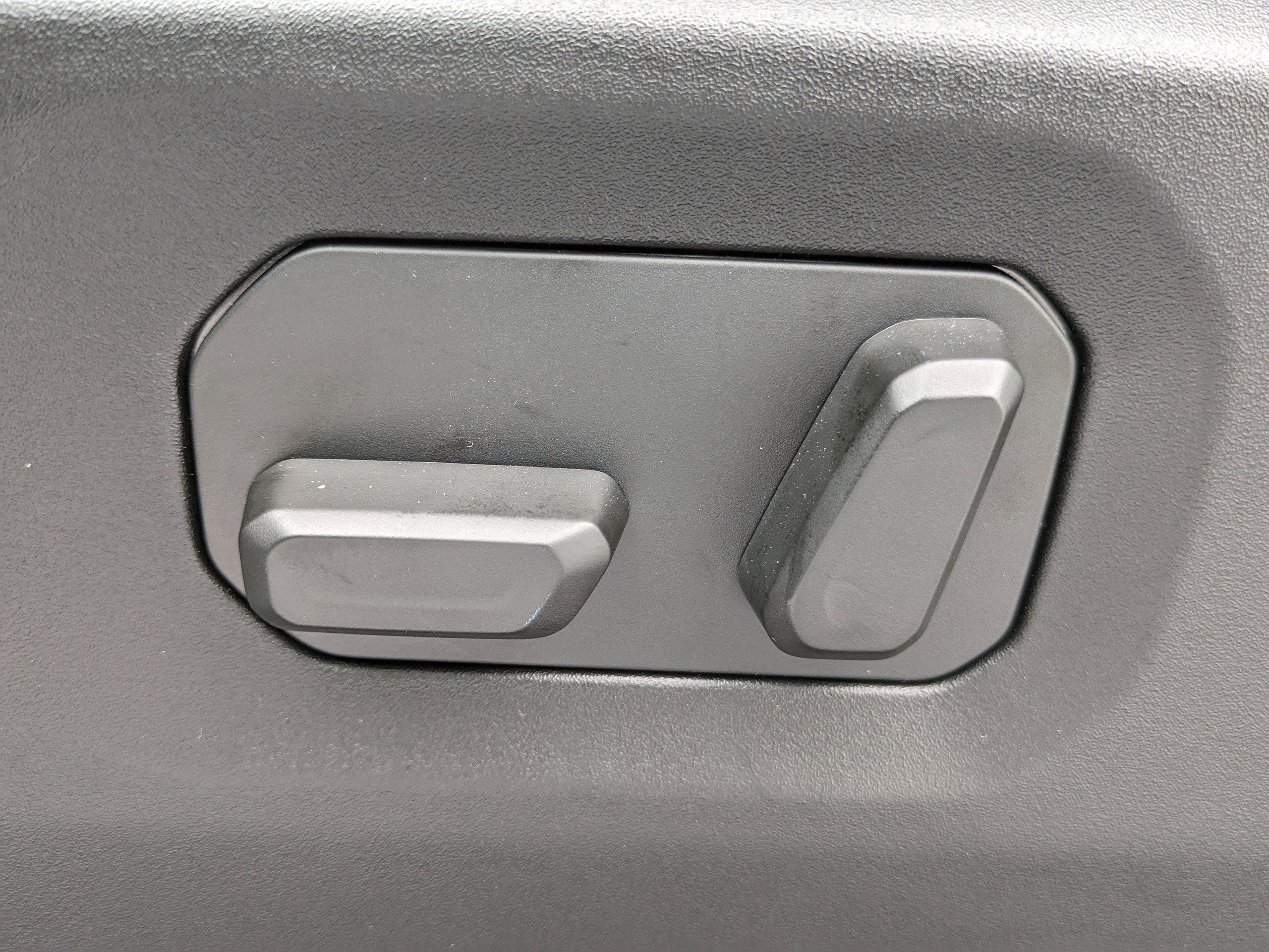 2026 Jeep Wrangler 4-Door Sahara - Photo 21