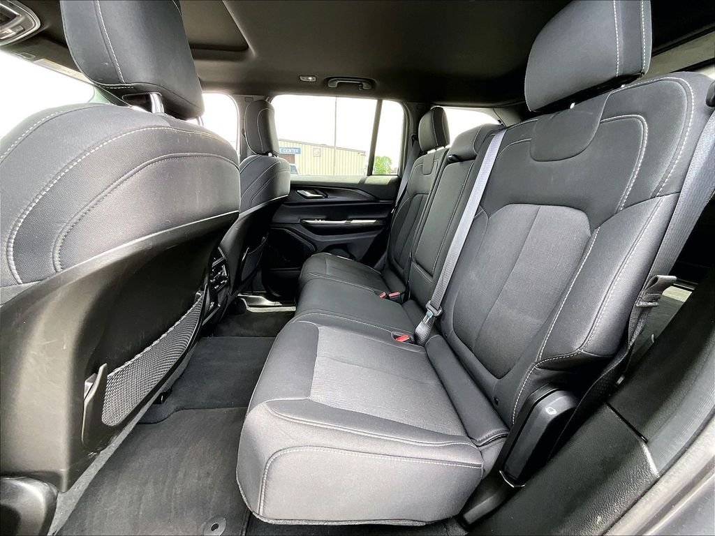 Used 2024 Baltic Gray Metallic Clearcoat Jeep Laredo X image 15