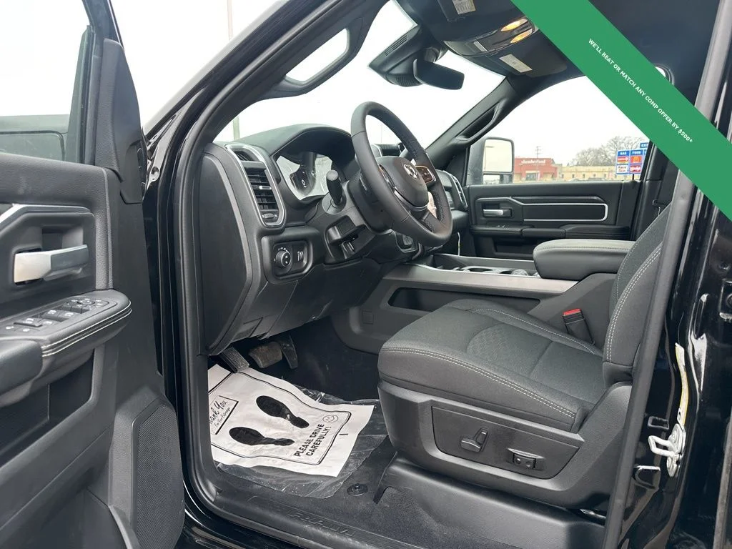 2026 RAM 3500 Big Horn - Photo 9