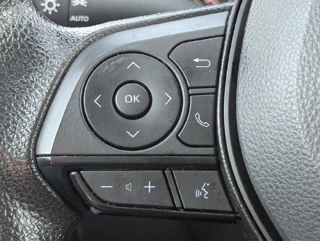 Used 2025 White Toyota XLE image 23