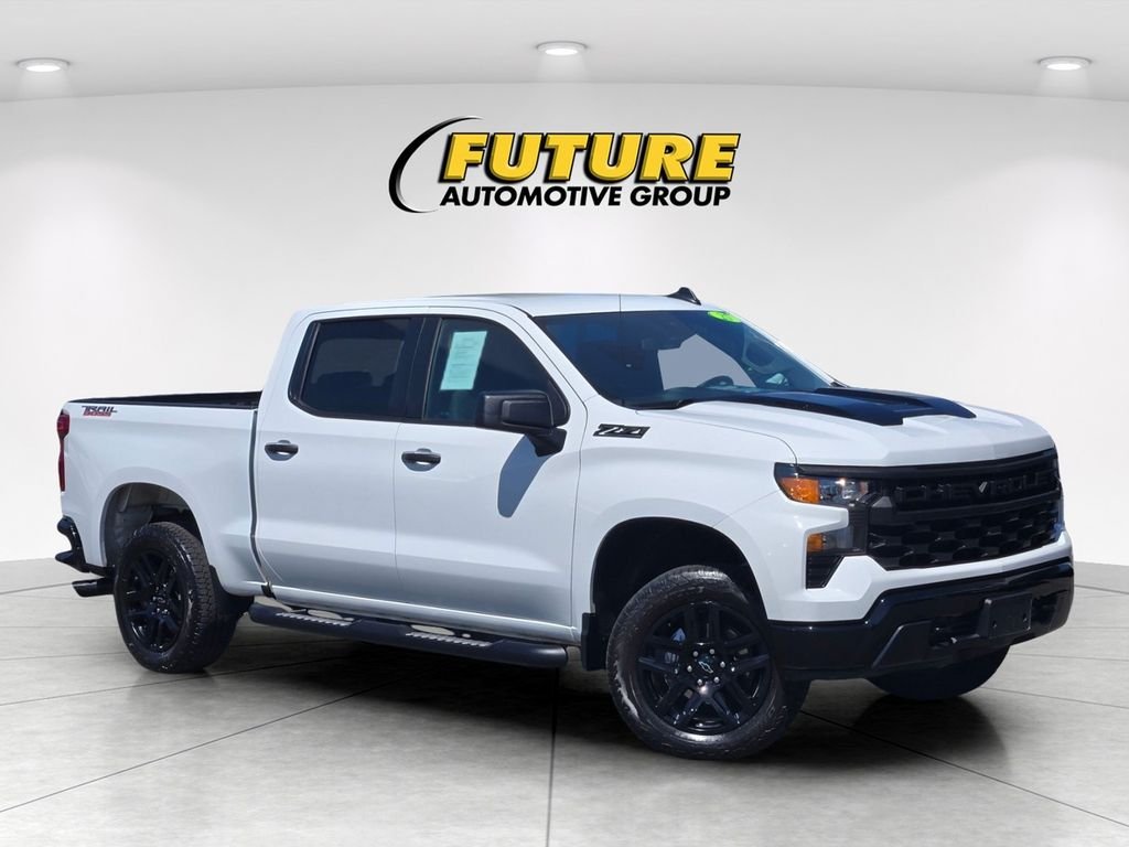 Used 2025 White Chevrolet Custom Trail Boss image 1
