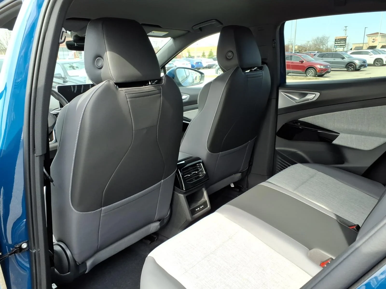 New 2026 Mountain  Lake Blue Metallic Volkswagen PRO AWD image 18