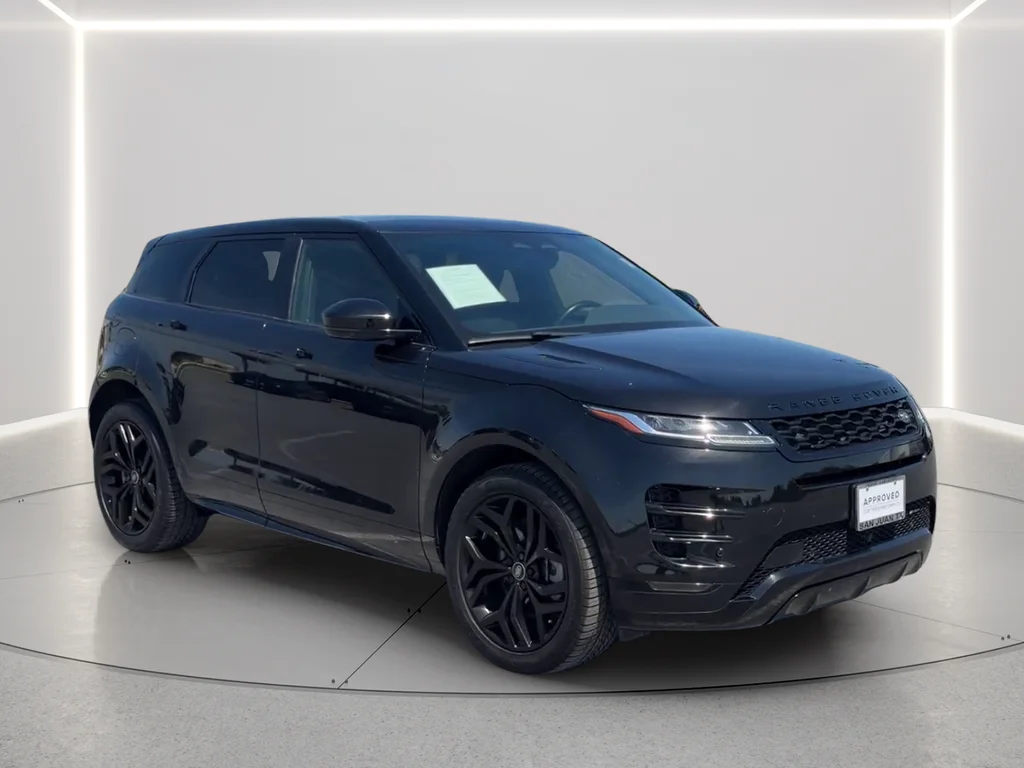 Used 2022 Black Land Rover Dynamic image 3