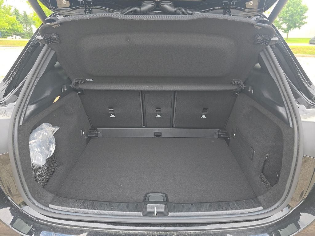 New 2026 Night Black Mercedes-Benz GLA 250 image 18