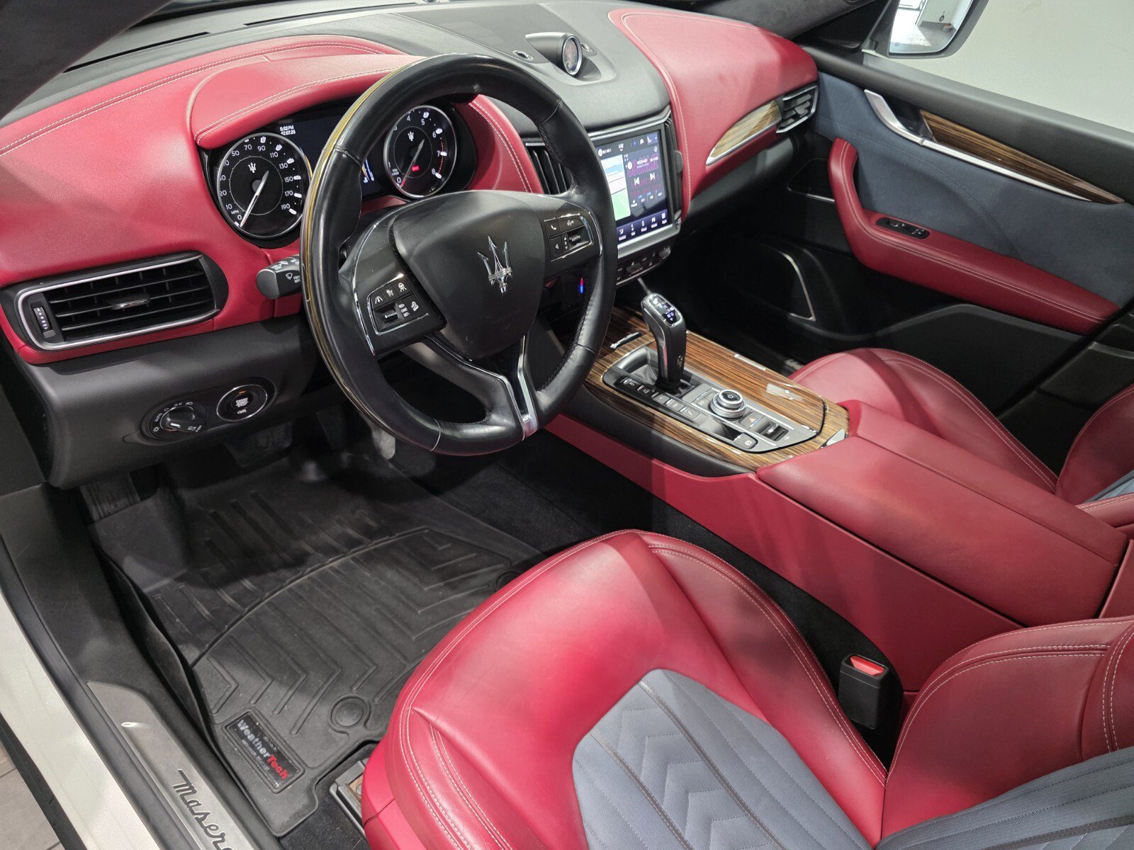 Used 2021 Bianco Maserati GranLusso 3.0L image 7
