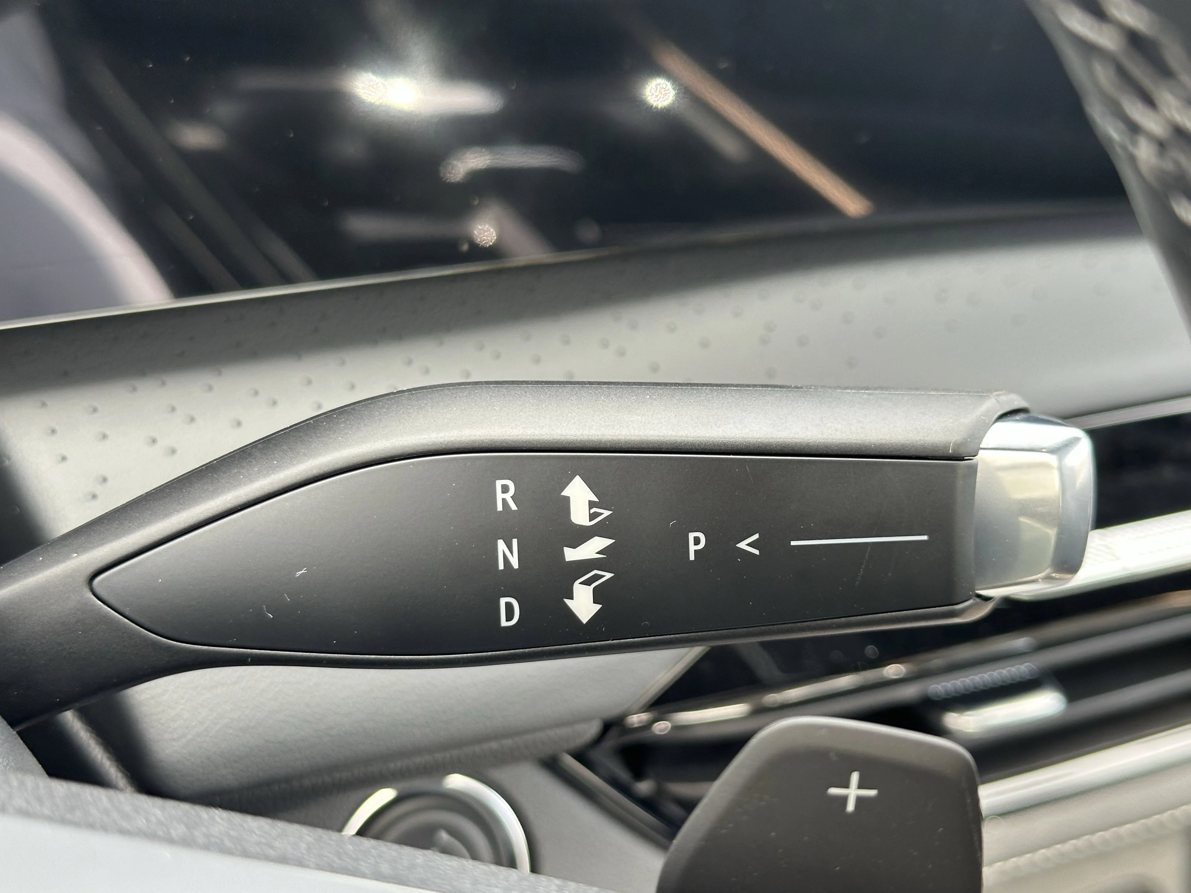 New 2026 Iridescent White Tricoat Buick Avenir image 16