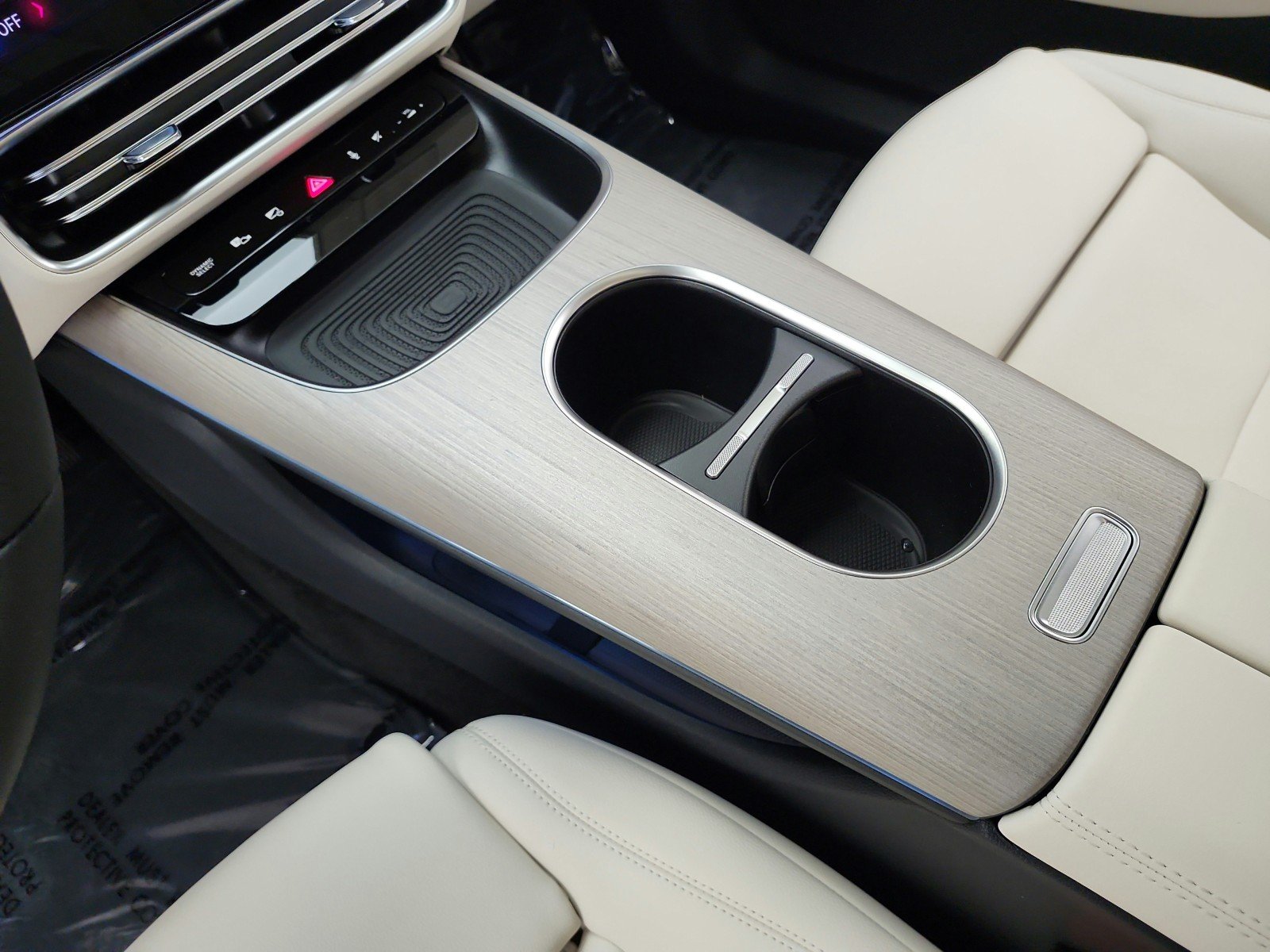 New 2027 Polar White Mercedes-Benz CLA 250+ Electric RWD image 9