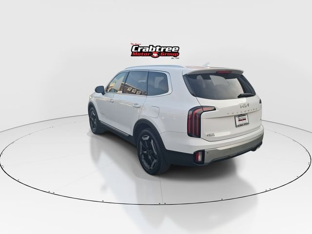 Used 2023 White Kia EX image 6