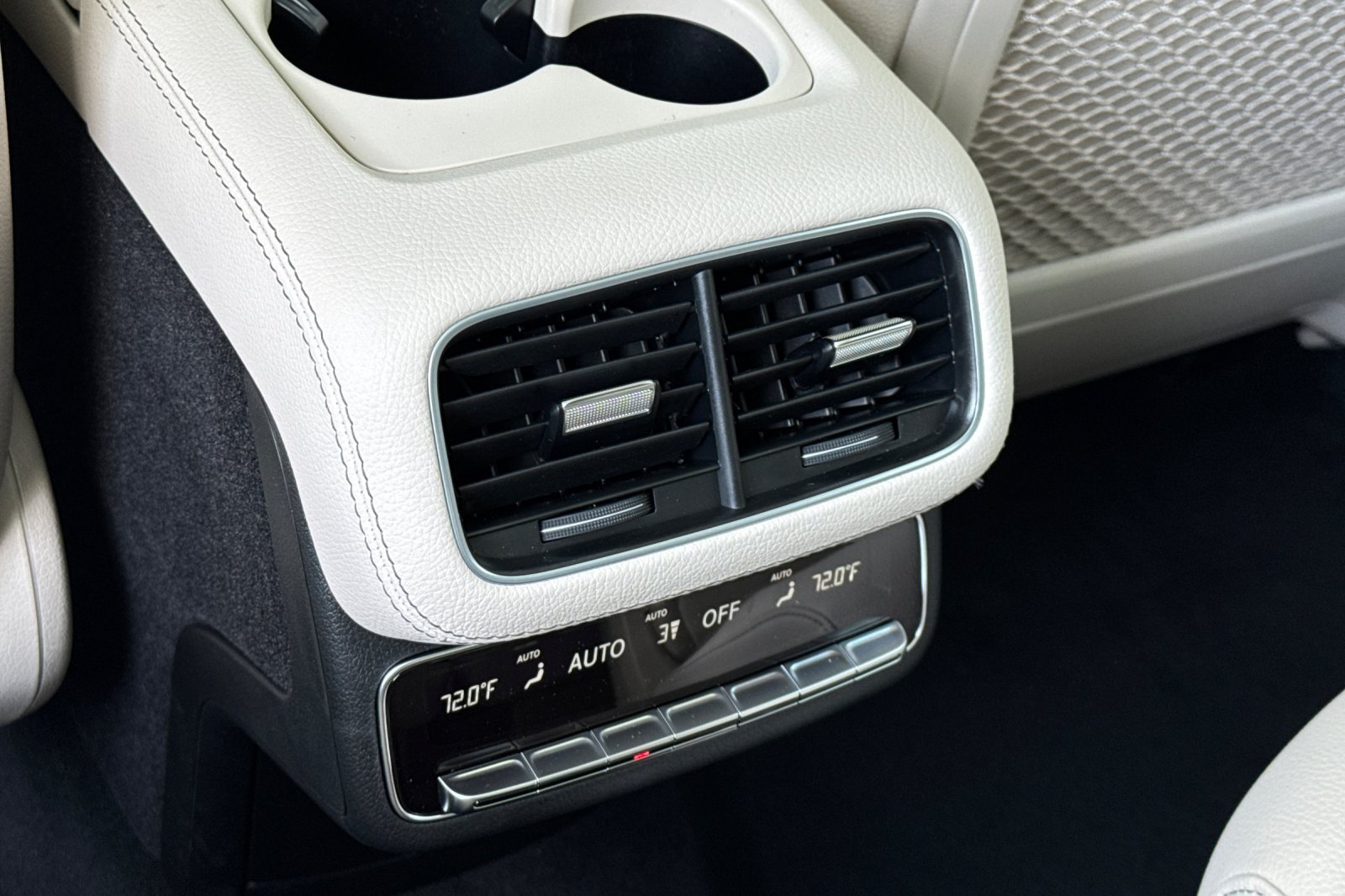 New 2026 Polar White Mercedes-Benz GLS 450 image 25