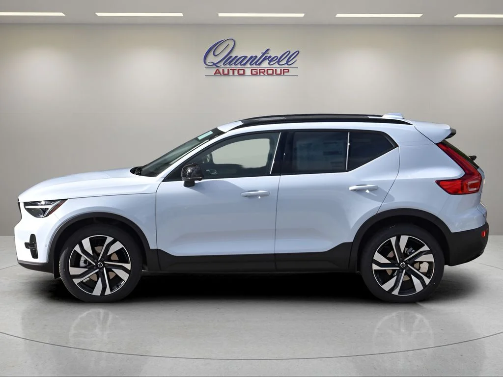 Used 2026 Cloud Blue Volvo Plus image 6