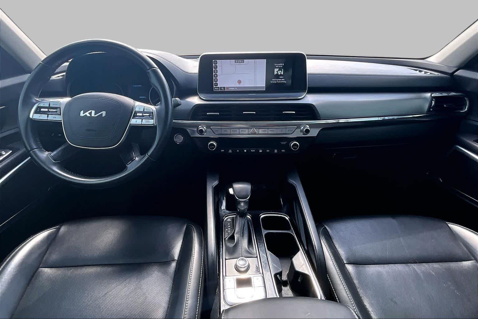 Used 2022 SILVER Kia LX image 14