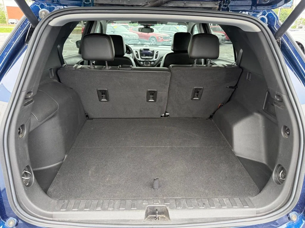 Used 2022 Blue Chevrolet Premier image 7