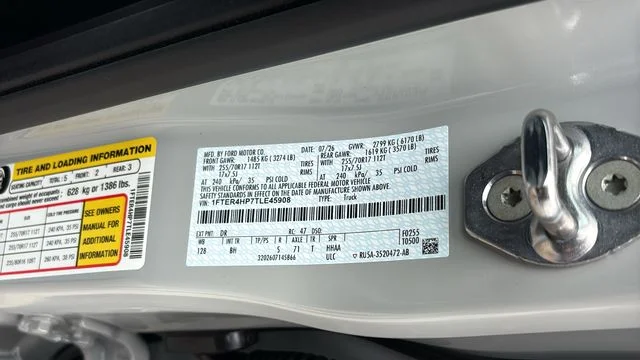 New 2026 White Ford XLT image 33