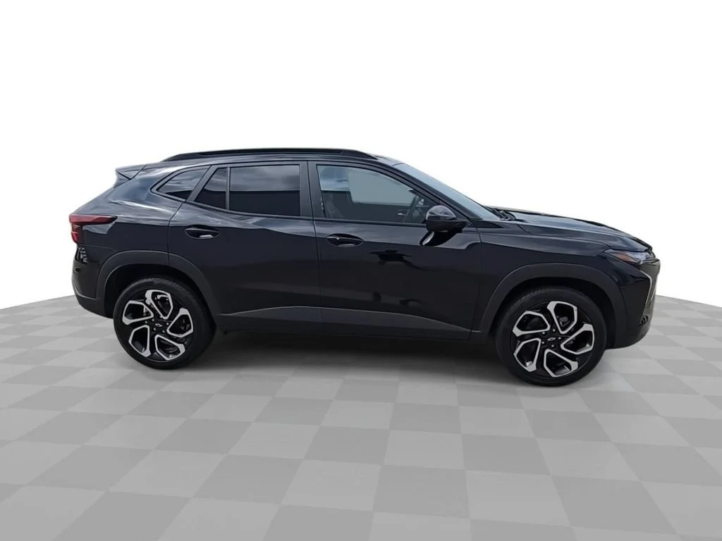 2025 Chevrolet Trax RS - Photo 9