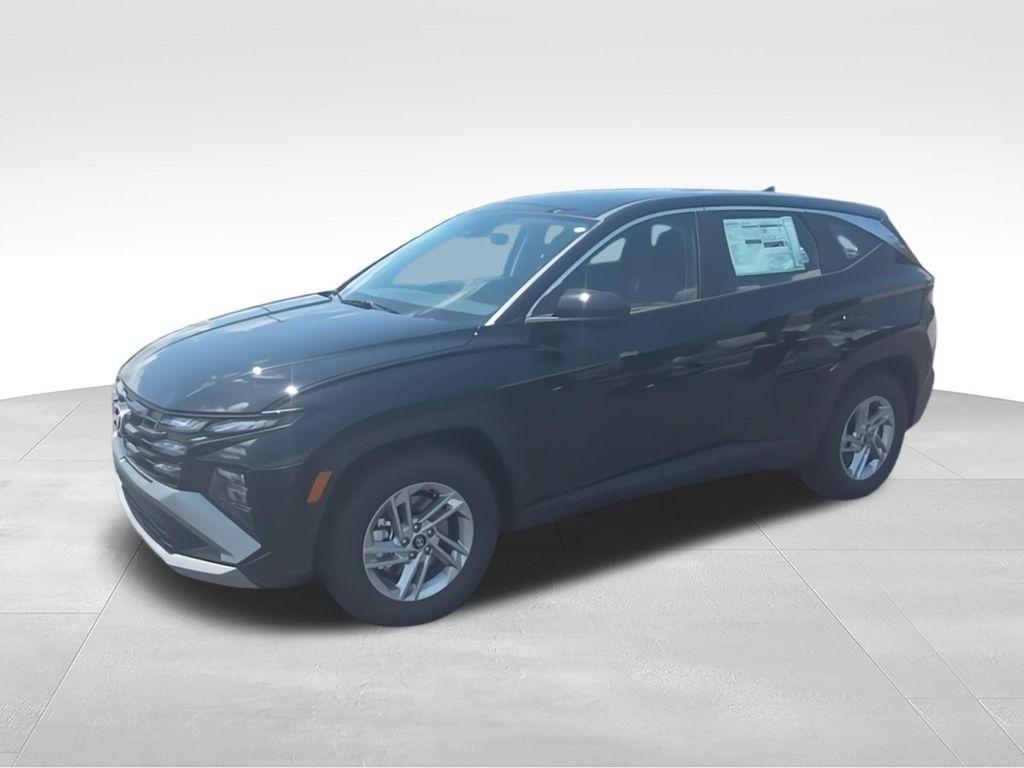 New 2026 Black Hyundai SE FWD image 4