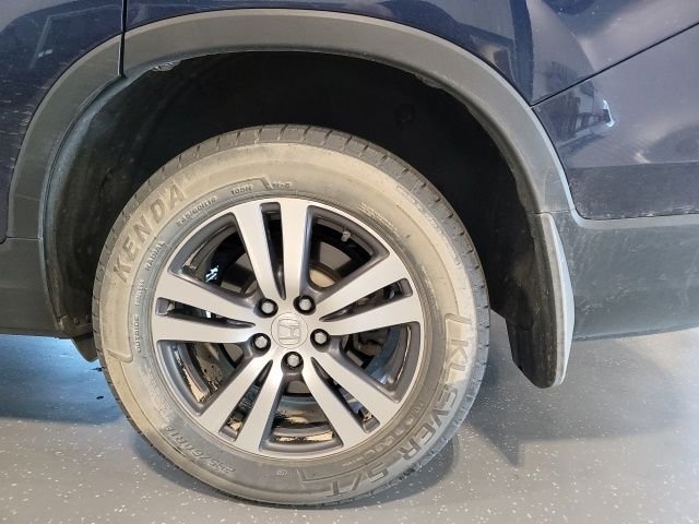 Used 2018  Honda EX image 14