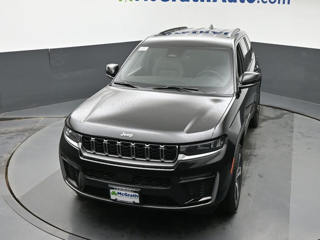 New 2026 Diamond Black Crystal Pearl-Coat Exterior Paint Jeep Limited image 27