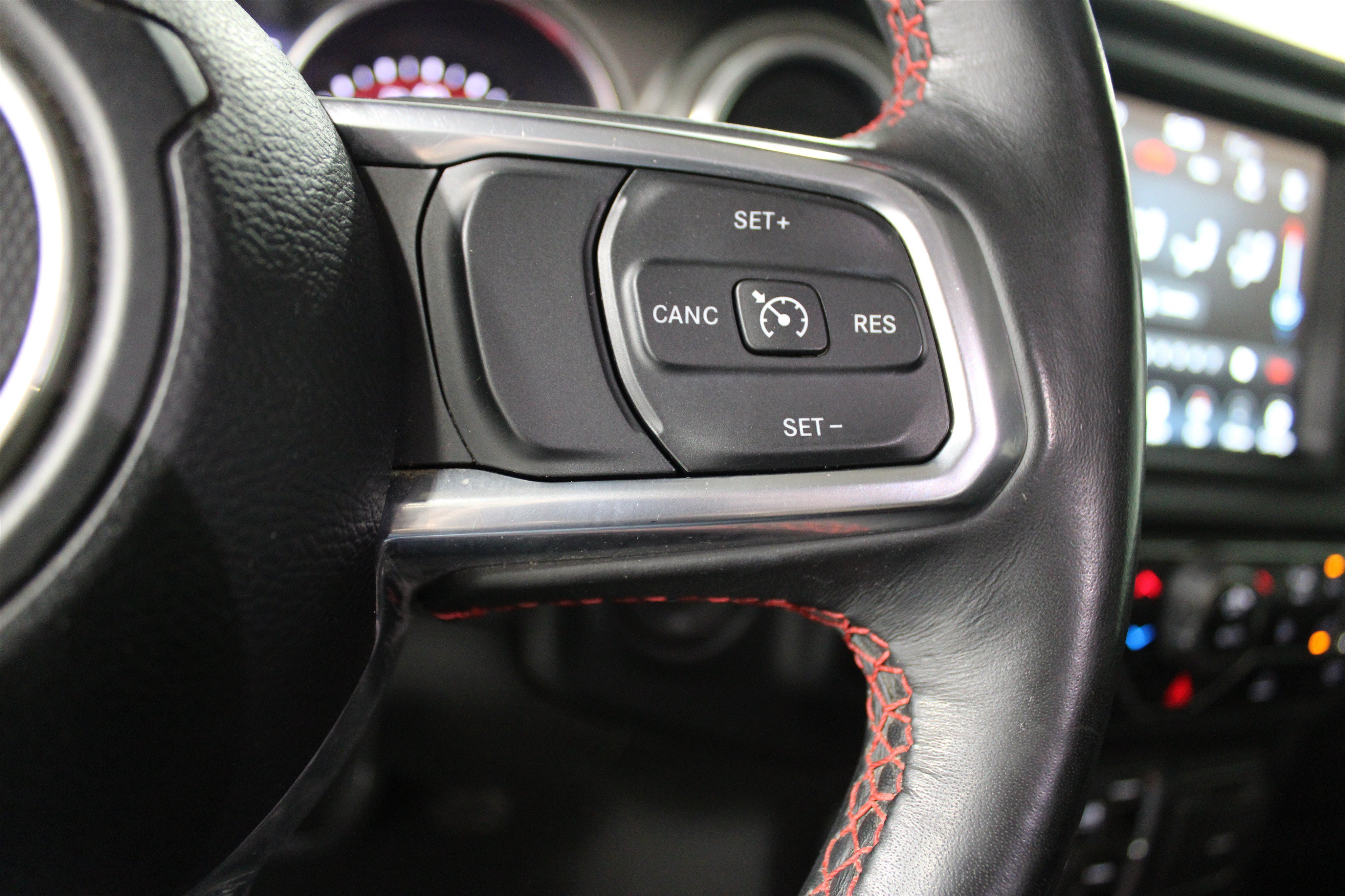 Used 2022 Limited Edition Gobi Clearcoat Jeep Rubicon image 11
