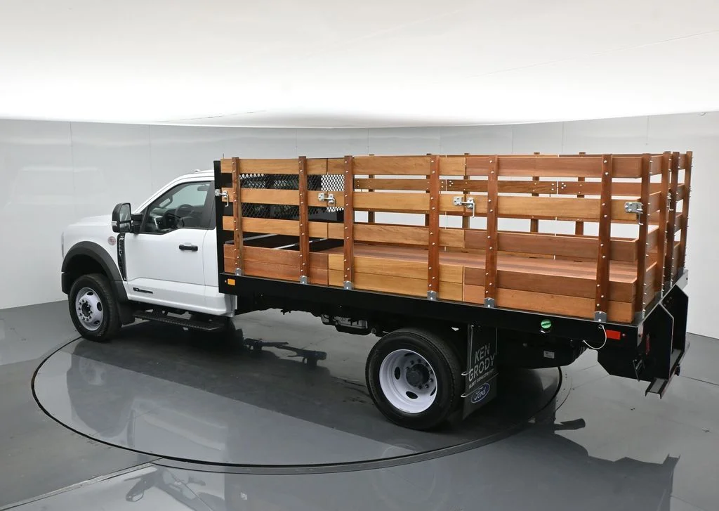 New 2025 White Ford XLT image 38