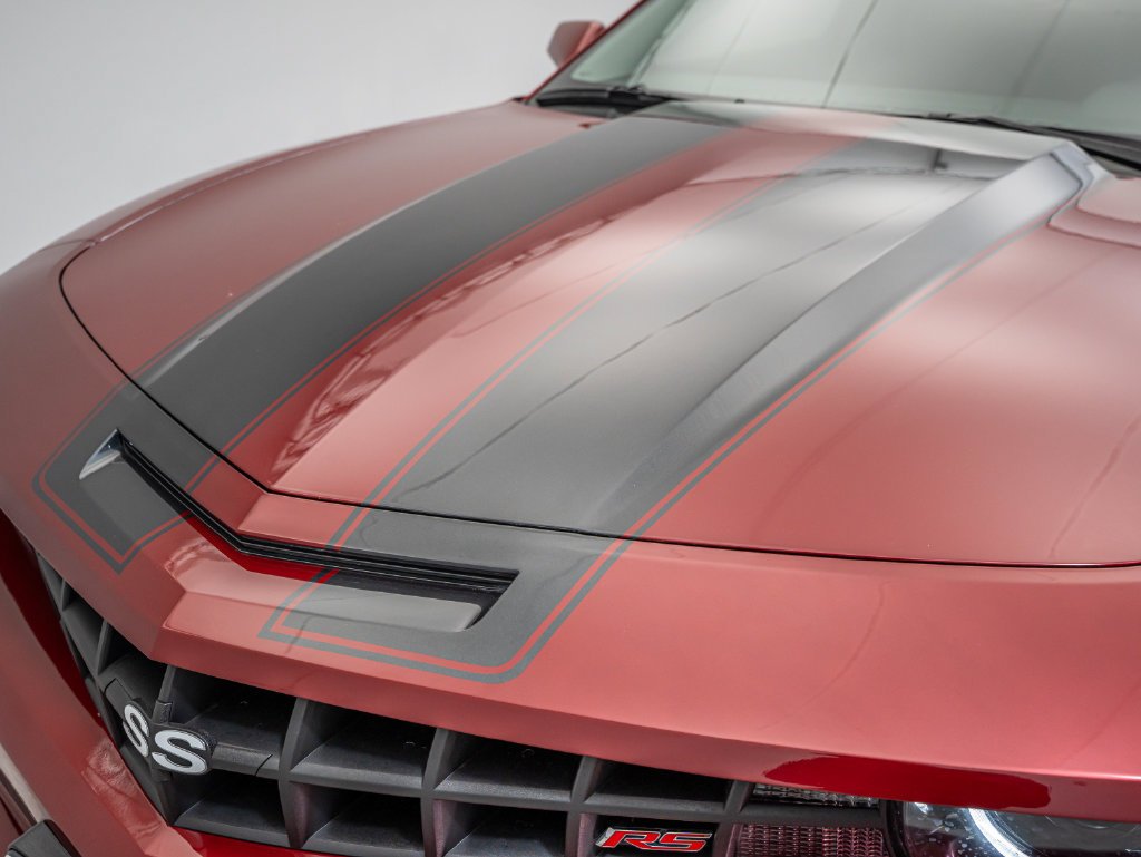 Used 2010 Red Jewel Tintcoat Chevrolet SS image 20