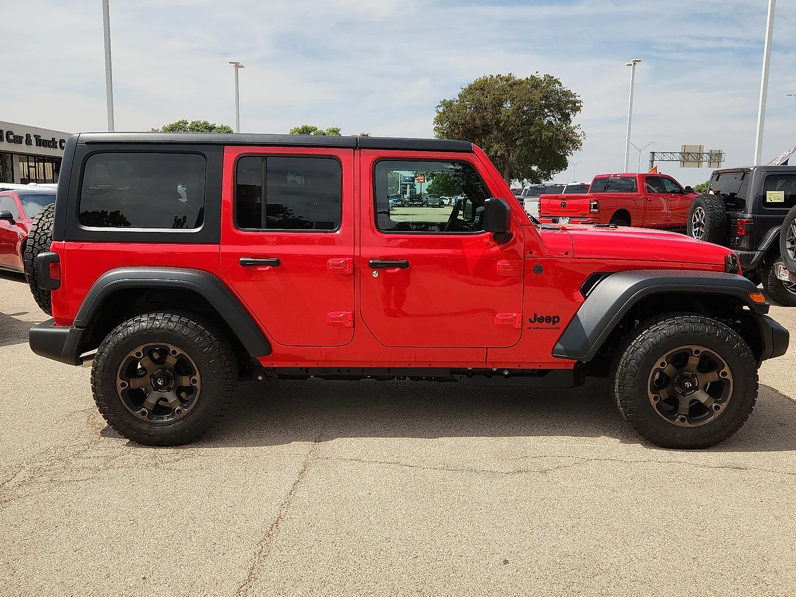 New 2026 Firecracker Red Clear-Coat  Paint Jeep 4-DOOR SPORT image 5