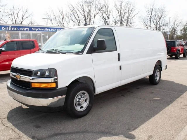 2026 Chevrolet Express 2500 Extended Work Van HD's photo