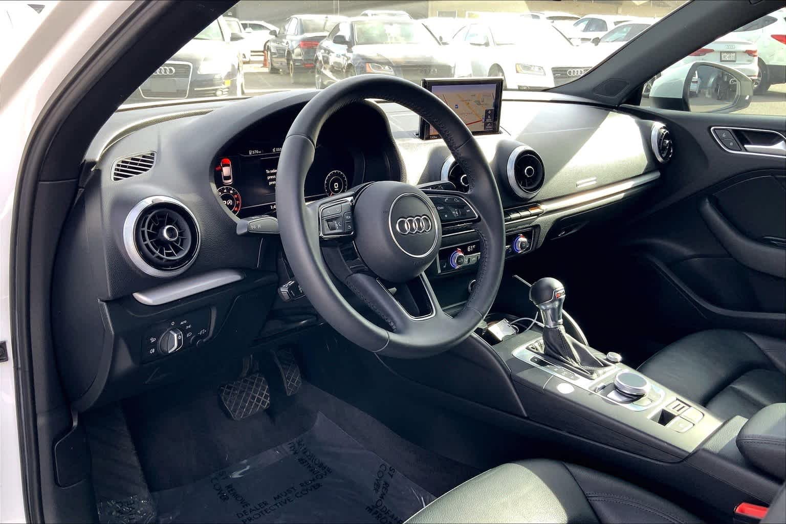 Used 2018 Ibis White Audi Tech Premium image 18