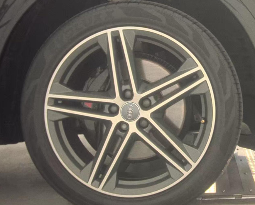 Used 2019  Audi 3.0T Premium Plus image 8