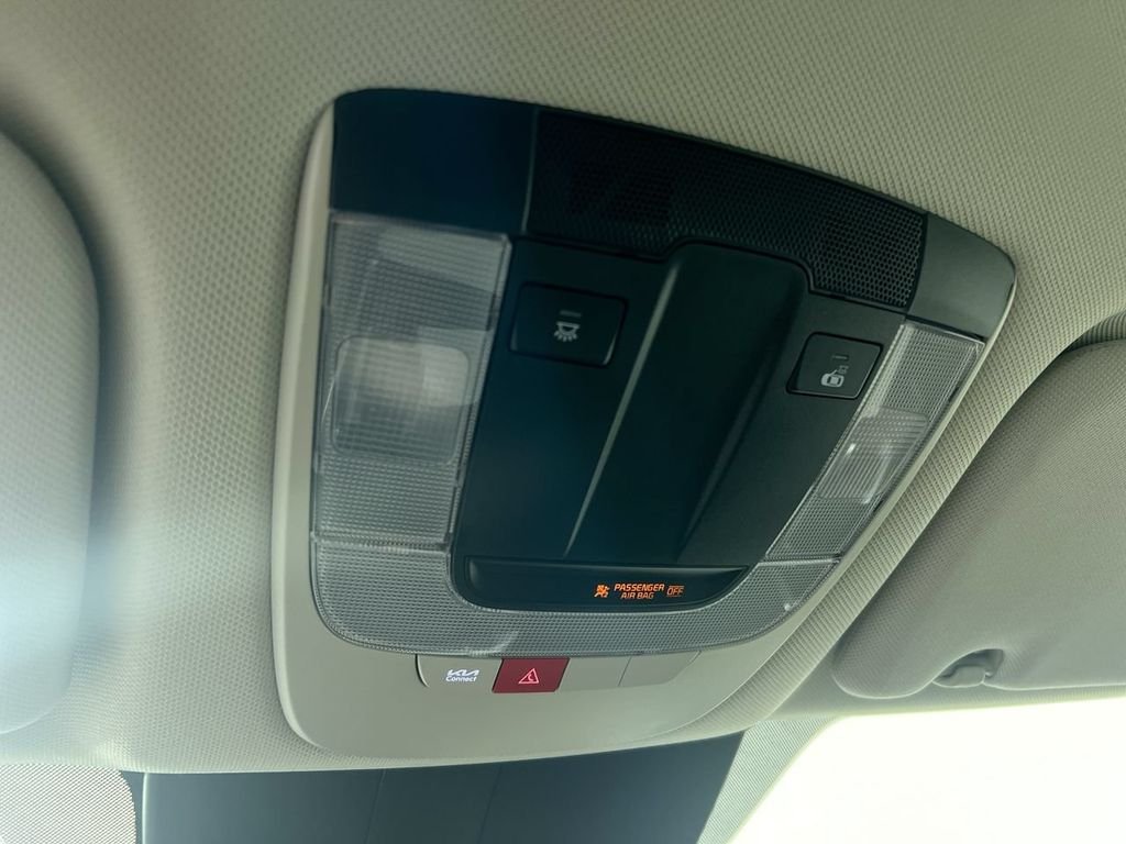 New 2026 Glacial White Pearl Kia S image 18