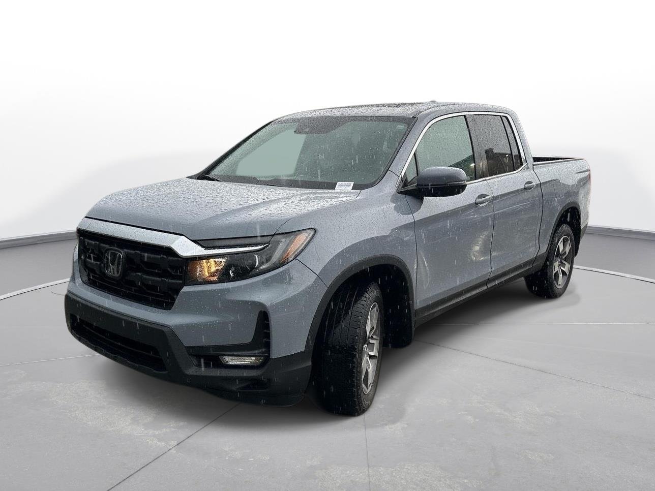 Used 2024 Sonic Gray Pearl Honda RTL image 2