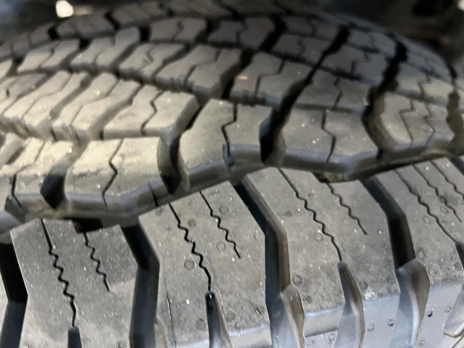 Used 2023 Carbonized Gray Ford LARIAT image 33
