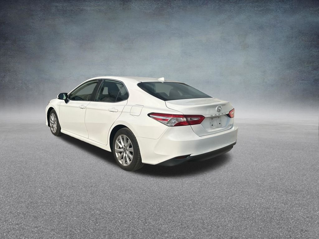 Used 2020 White Toyota LE image 4