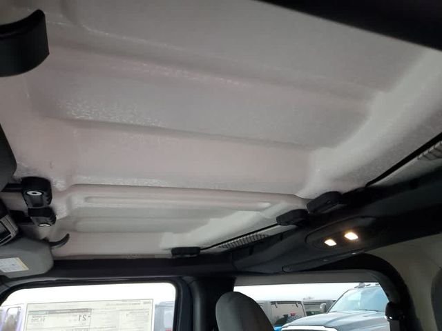 2026 Jeep Wrangler 2-Door Willys - Photo 15