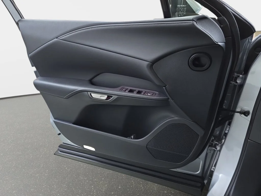 New 2026 Iridium Lexus PREMIUM PLUS image 24