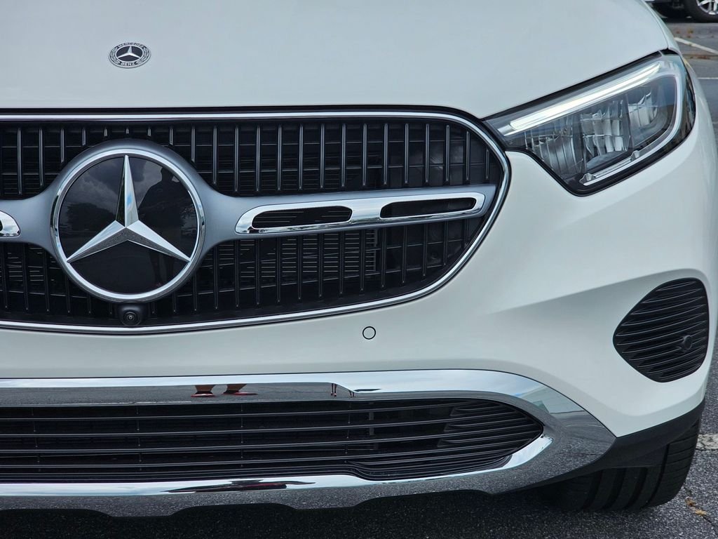 New 2026 Polar White Mercedes-Benz GLC 300 image 9