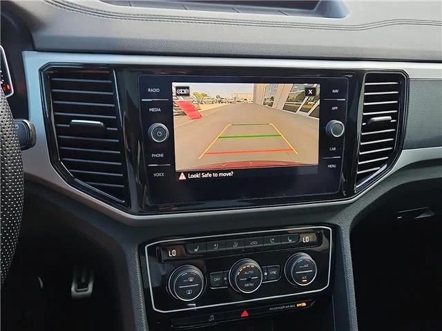 Used 2021 Red Volkswagen 3.6L V6 SEL Premium R-Line All-wheel Drive 4MOTION image 18