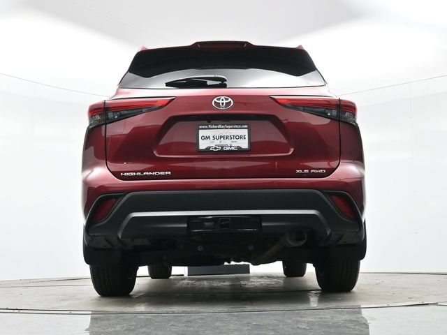 Used 2022 Ruby Flare Pearl Toyota XLE image 31