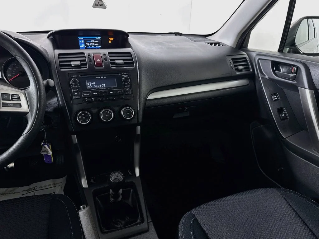 Used 2015 Brown Subaru 2.5i Premium image 28
