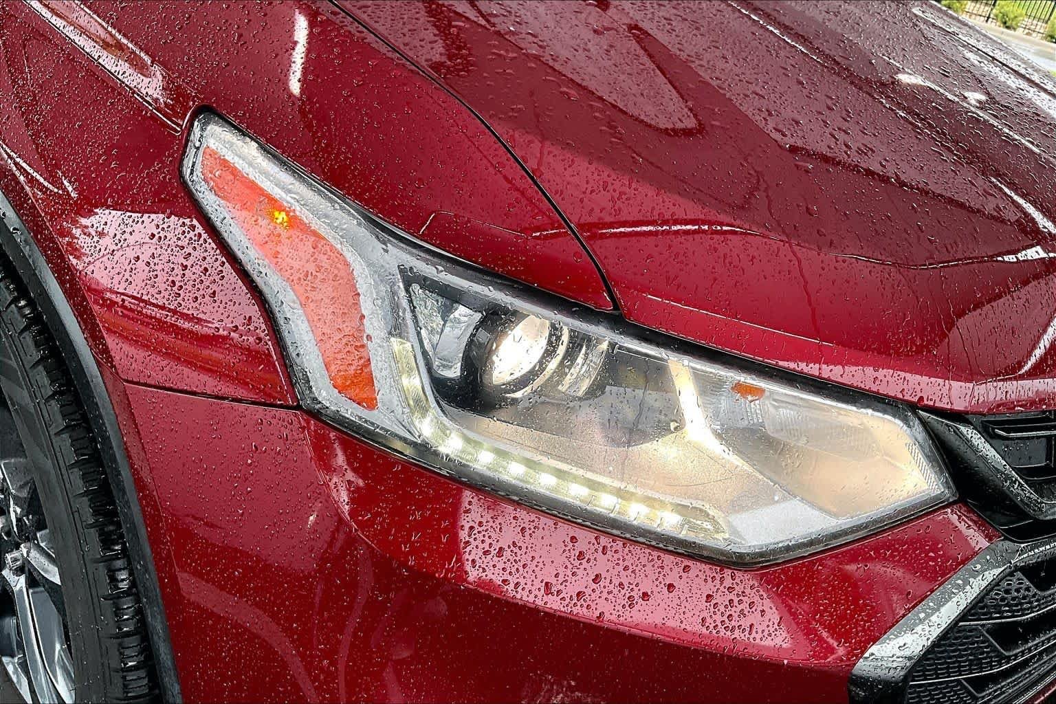 Used 2020 Cajun Red Tintcoat Chevrolet RS image 28