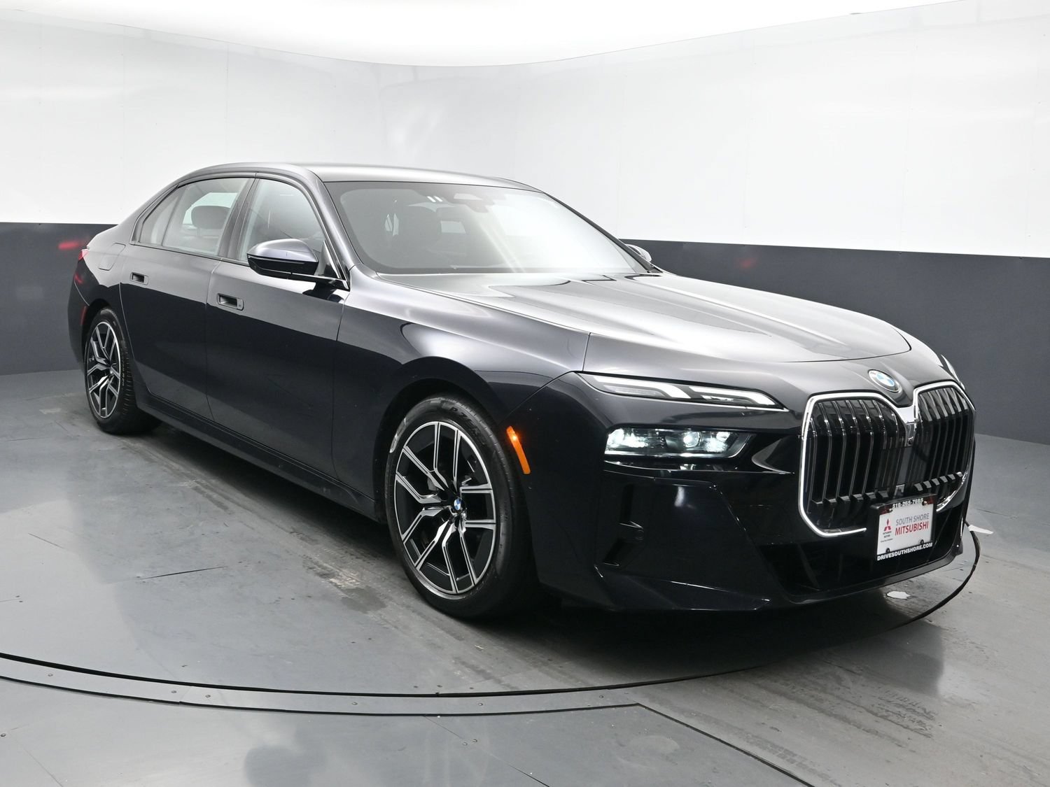Used 2025 Black BMW 740i xDrive image 2
