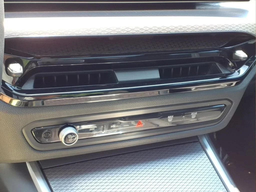 Used 2025 Black BMW 330i xDrive image 7