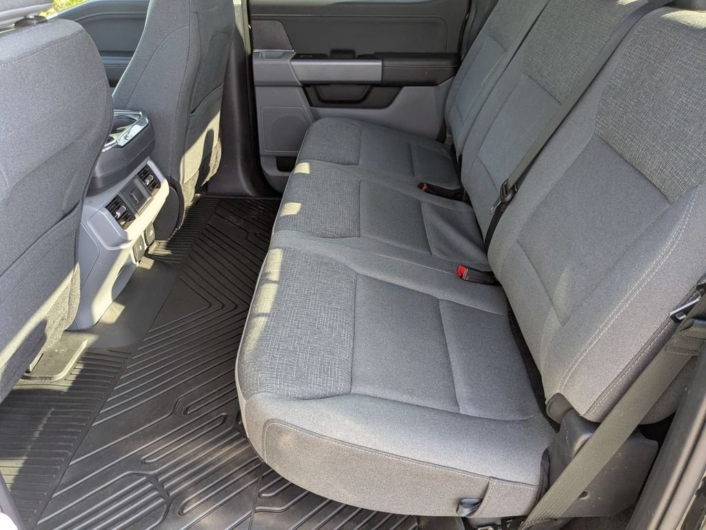 Used 2024 Black Ford XLT image 19