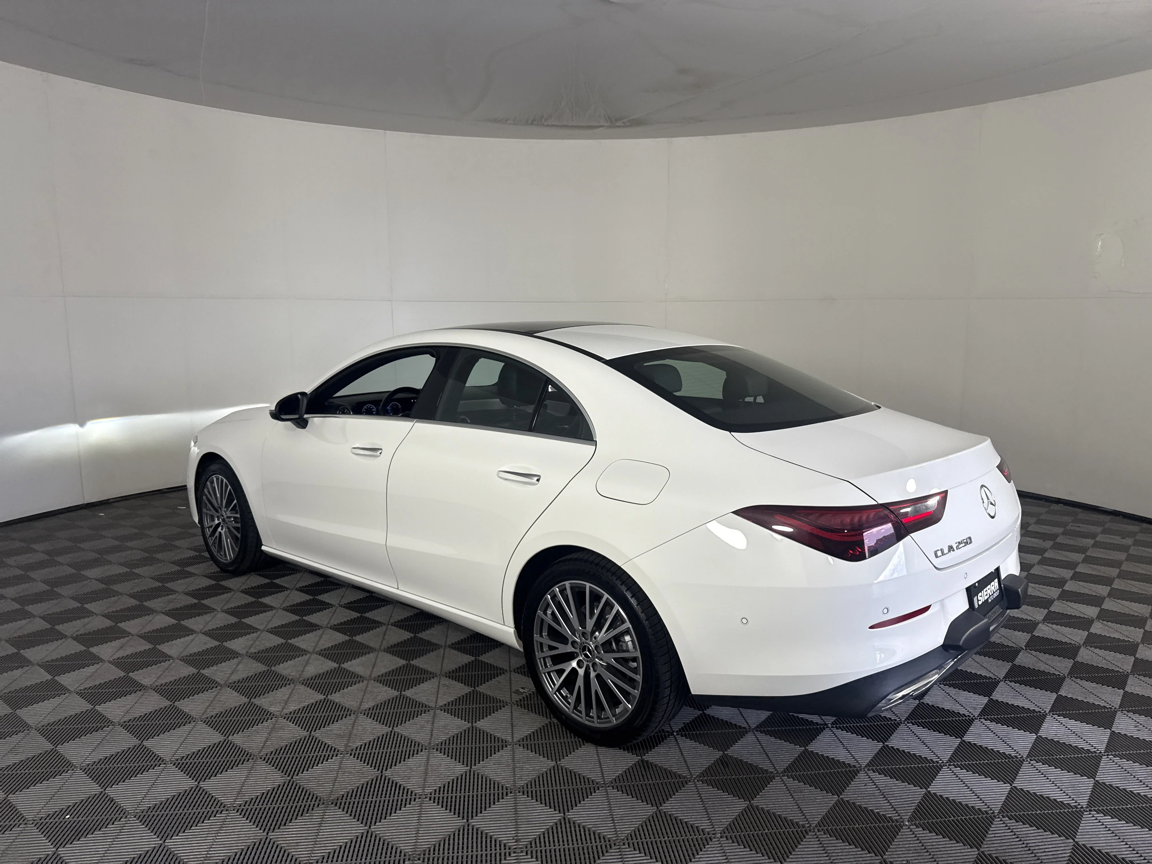 Used 2025 White Mercedes-Benz  image 5