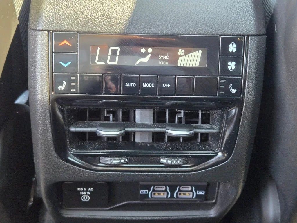 Used 2021 White Jeep Limited image 19