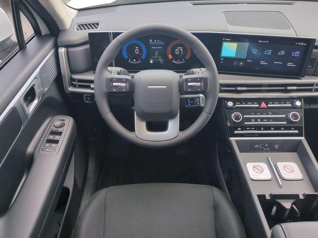 New 2027 Black Hyundai SE FWD image 20