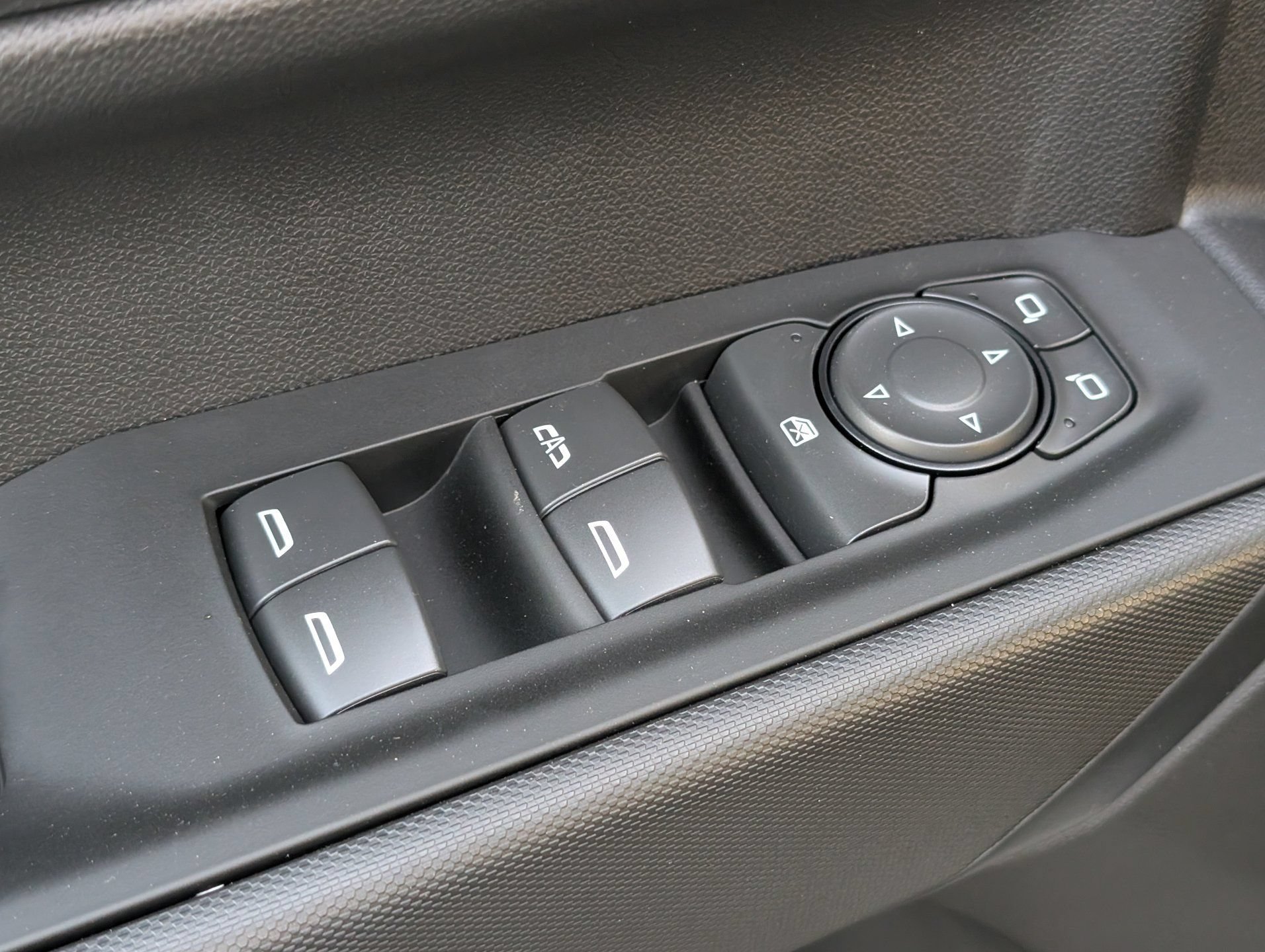 2026 Chevrolet Silverado 1500 Custom - Photo 19