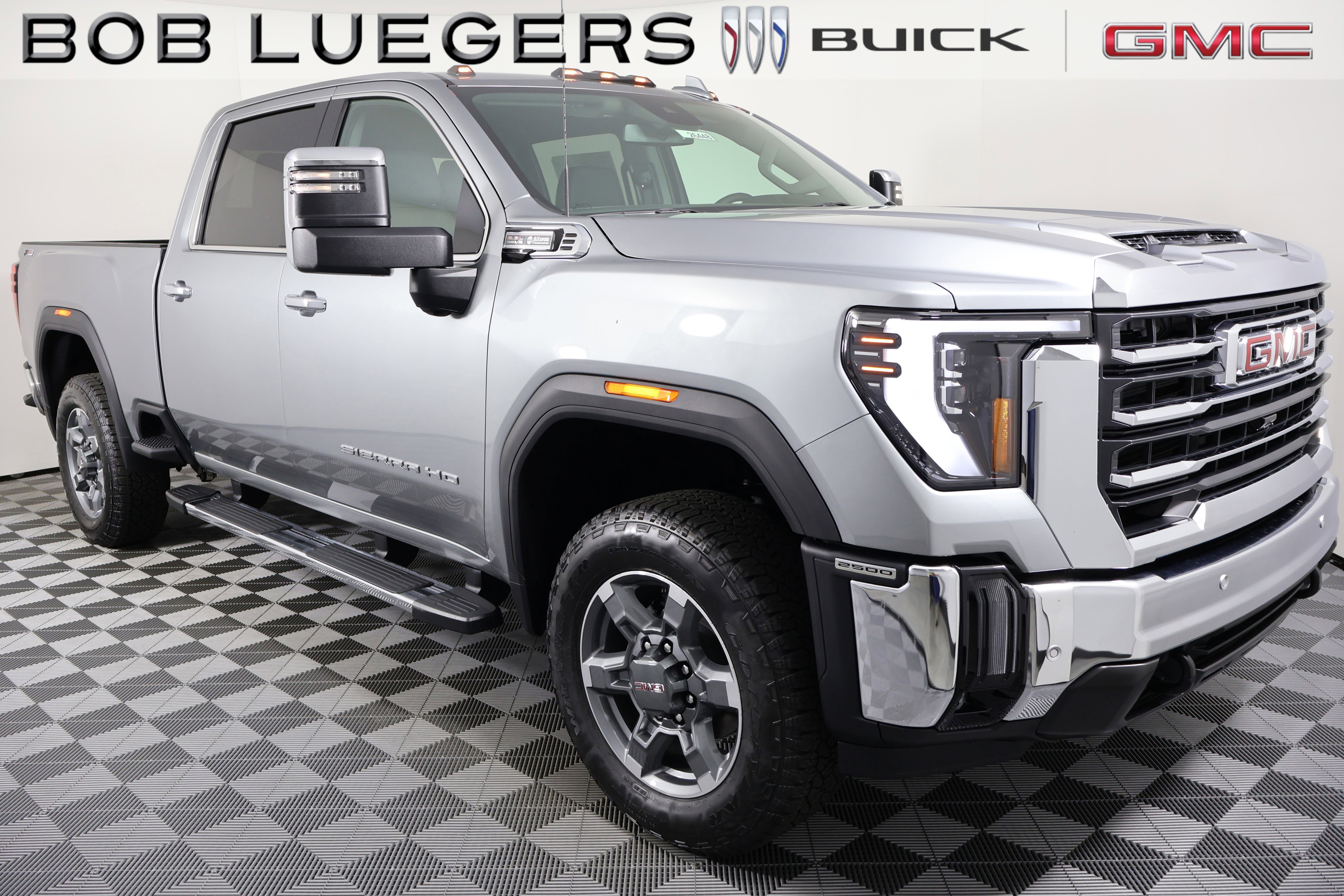 2026 GMC Sierra 4WD Crew Cab Standard Box SLT's photo